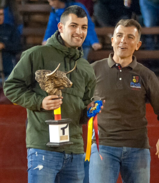 Premio al mejor quiebro, mejor rodada y mejor detalle de la noche.