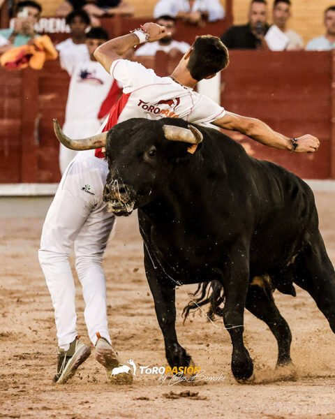 El alcarreño Jaime Vázquez, subcampeón de España 2025, se ha convertido en una de las referencias del quiebro a nivel nacional.